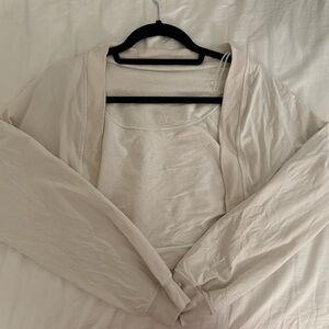 Lululemon shrug